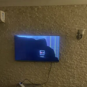 شاشه ألجي مستعمله مكسوره للبيع كقطع