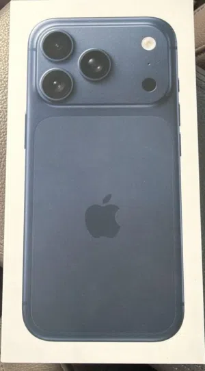 Brand New Iphone 17 pro 256 GB Deep blue TDRA stock sealed box , For sale urgently