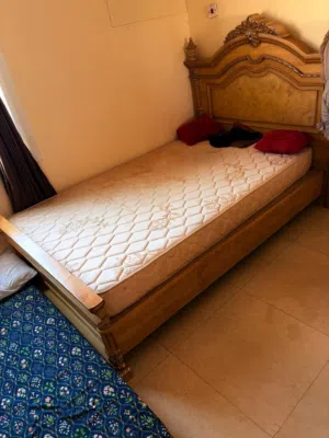 Bed medium size
