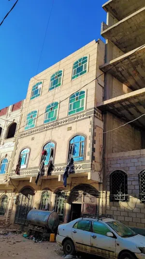Building for Sale in Sana'a Aya Roundabout