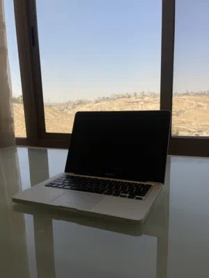 MacBook Pro 13” Mid 2012 مستعمل استخدام قليل جداً