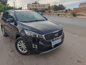Used Kia Sorento in Tripoli