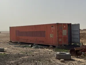 حاويات للبيع