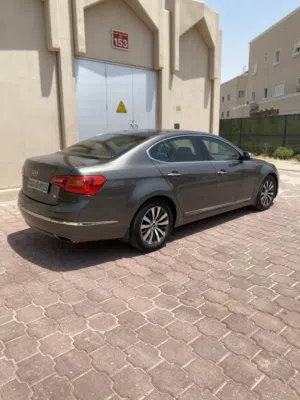 Used Kia Cadenza in Kuwait City