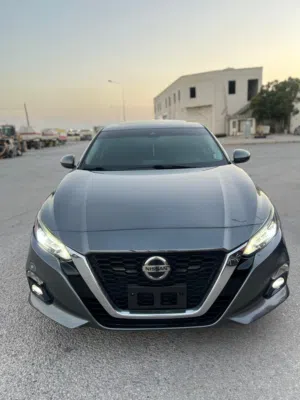 نيسان التيما 2019 فل رقم واحد