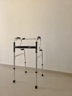 مشاية طبية للكبار (ووكر) جديدة للبيع