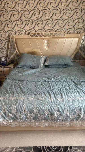 اثاث للبيع بحاله ممتازه