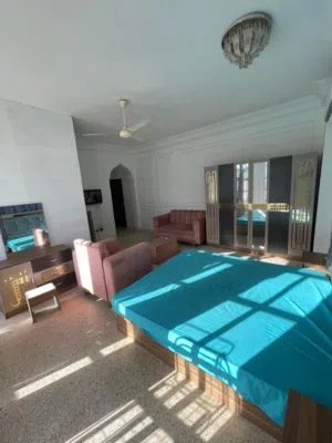 استوديو مع بلكونة راقي و اثاث جديد بالقرم Studio with a balcony,very upscale, new furniture in Qurom