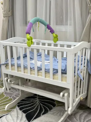 سرير اطفال ماركة جونيورز سنتربوينت