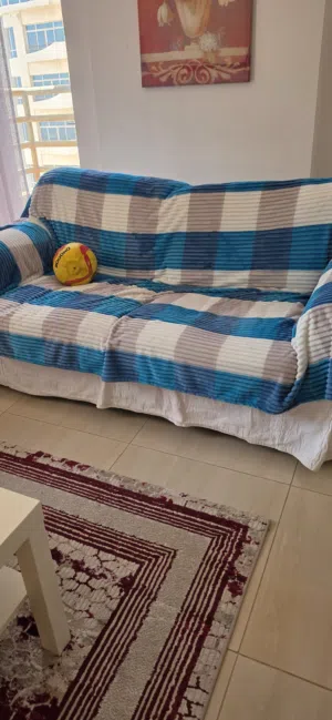 كنبه وكومود