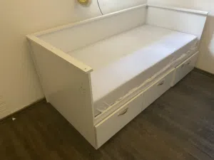 كنبة جلوس (سرير)