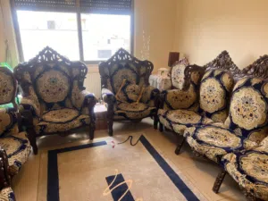 طقم كنب وسفره وعفش للبيع