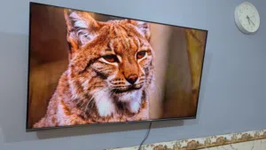مواصفات شاشة UNEVA موديل 50Q-Class/MFT2S2O2: المواصفات الأساسية:  الحجم: 50 بوصة.  الدقة: 4K UHD (38