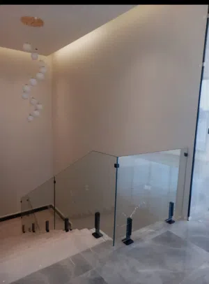 Expert Glass & Aluminium in Jeddah  Shopfront, Staircase Glass & Door Repair