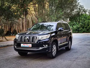 TOYOTA LAND CRUISER PRADO V6 MODEL 2021 SINGLE OWNER NO REPAINT AGENCY SERVICED FAMILY USED CAR