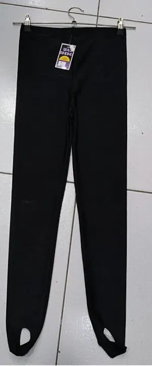 تايت طويل مع 'مسكة'.