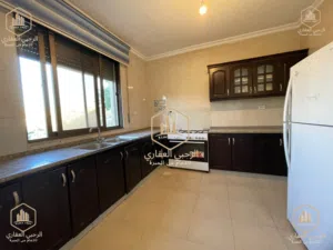 شقة / مميزة / للايجار / 3 نوم / عبدون