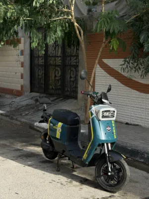 للبيع دراجه R7 شحن