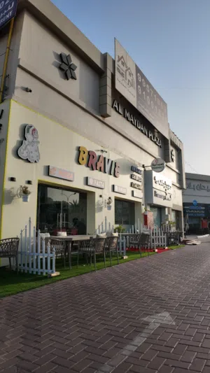 للبيع محلات في الميدان بلازا في الخوير شارع دوحه الادب