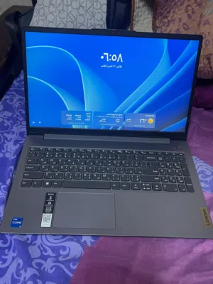 لابتوب  مش مستخدمو 6 مرات جديد وكالة وكل مستلزماتو معو من شنته ماوس سماعه شاحنو الاصلي