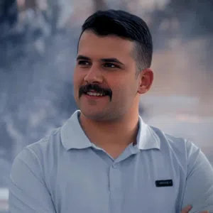 اكرم الركابي 