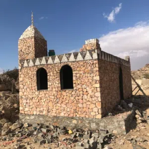 ابو ناصر مقاول حجر 