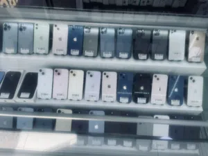 Apple iPhone 13 128 GB in Amman