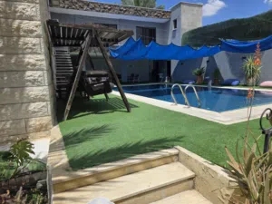 200 m2 5 Bedrooms Villa for Rent in Jericho AlMuntazahat St.