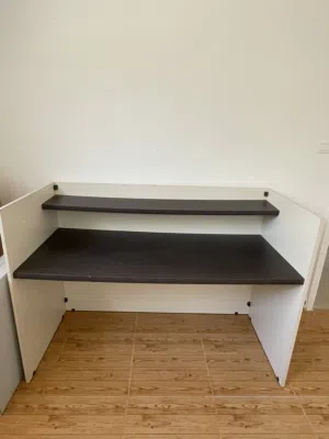 مكتب استقبال للبيع