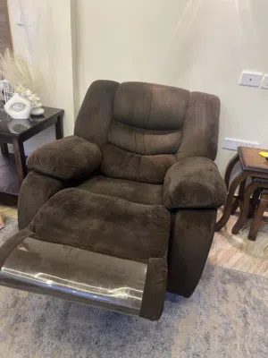 كرسي ريكلاينر