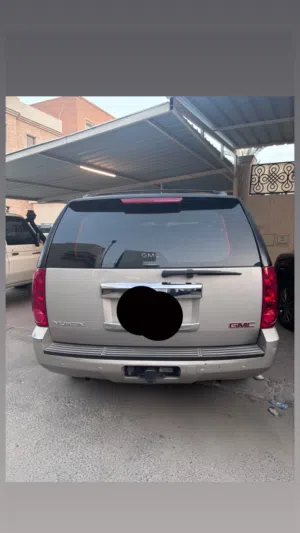 Used GMC Yukon in Hawally