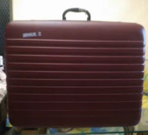 شنطة سمسونيت نبيتي كبيرة بحالة ممتازة