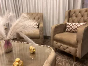 طقم كنب 9 مقاعد الطاولة هدية