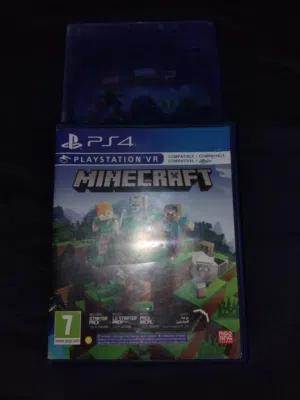 سيديات Minecraft+super hero2 للبيع مع بعض