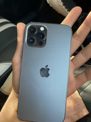 ايفون للبيع