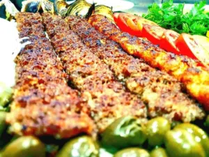 مطعم زادي اكلات شرقيه وغربيه