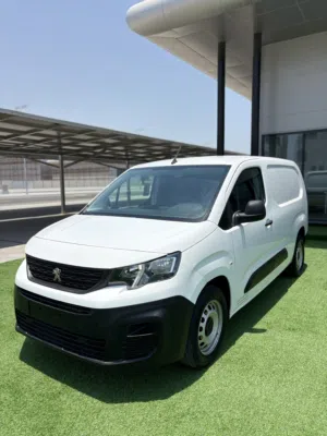 Peugeot Partner Delivery Van – GCC Specs Model 2022 Good condition 149,000 km