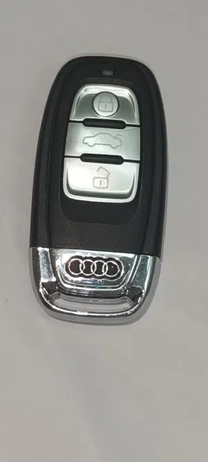 مفتاح ريموت اودي بحاله ممتازه