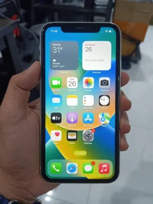 iPhone 11 شبه جديد