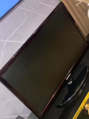 22 Samsung monitors for sale  in Baghdad