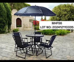 Outdoor chairs and stool + Ambrella