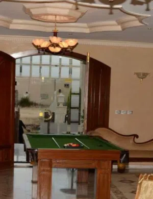 طاولة بلياردو مستعمله شبه جديده