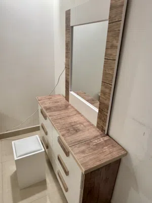 Excellent condition dressing table with chair for sale