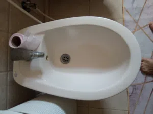اطقم حمام بحاله ممتازه