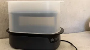 معقم مراضع ولهايات ماركة tommee tippee