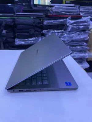 Lenovo IdeaPad Slim 3i   شاشة 14 إنش  تصميم نحيف وأداء ممتاز