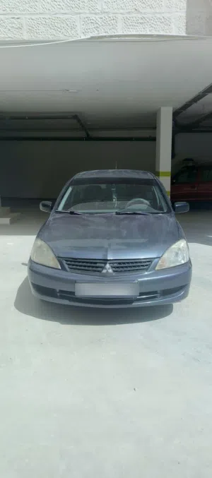 متسوبيشي لانسر 1300