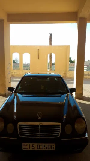 مرسيدس قرش ونص وكاله
