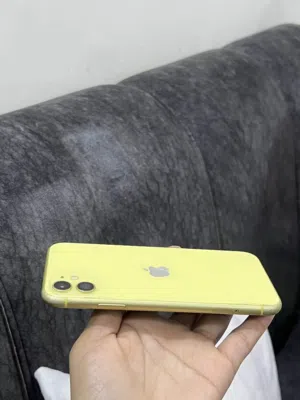 Apple iPhone 11 128 GB in Mafraq