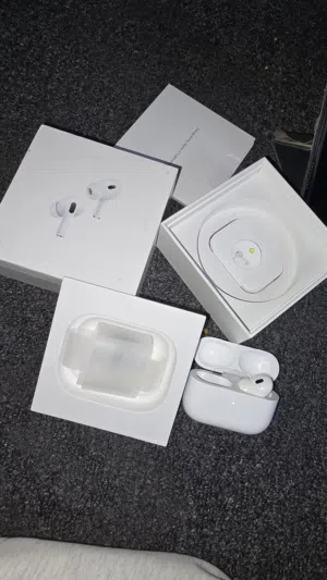 airpods pro 2 كيس + فرده يمين فقط
